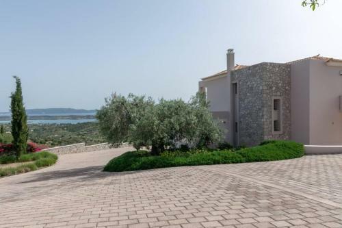 Luxury Private Villa With Outstanding 180� Seaview