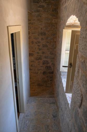 Modern 2bdr Stone Tower, Majestic View In Mani