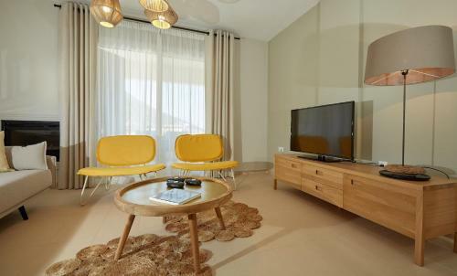 Villa Olivia Sports And Sea