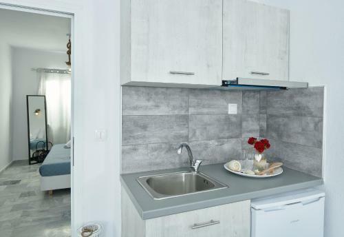 Hostal Lefki Villa