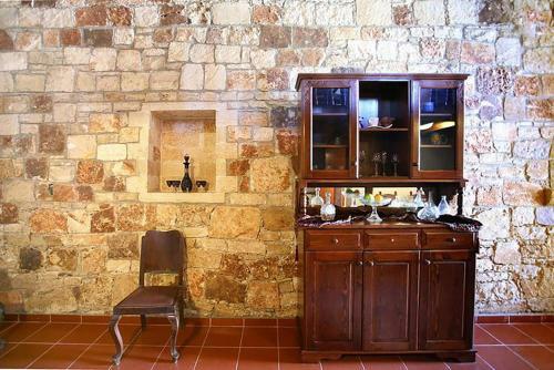 Traditional Cretan Stone House /2