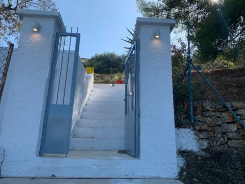Olive Hill Private House