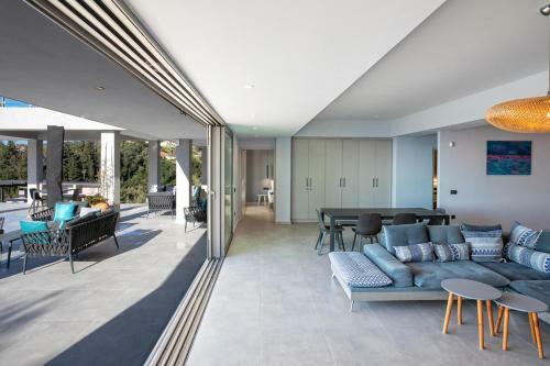 Exclusive Villa Petalouda