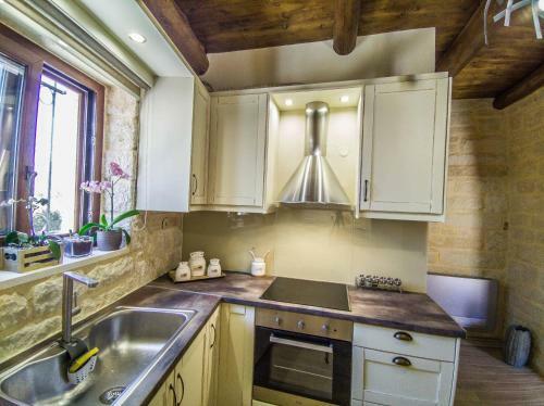 Christine Countryside House - Fully Renovated With All Modern Comforts