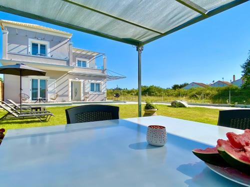 Villa Spiridoula - Luxury Holiday Home