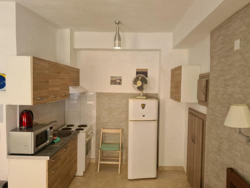 Abeas Samos Antonis 3