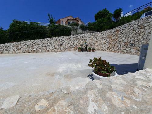 Freesia Grand Sea View Apartment