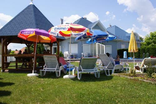 Hostal K�k Vend�gh�z Family Resort