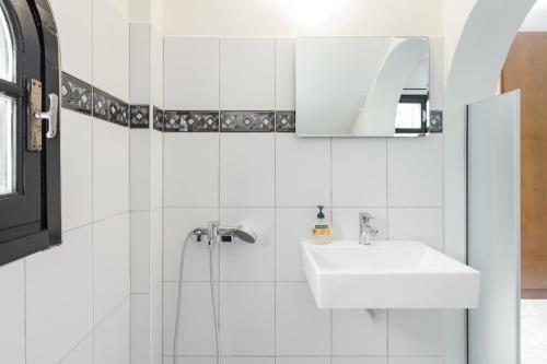 Knossos Palace Secluded Villa