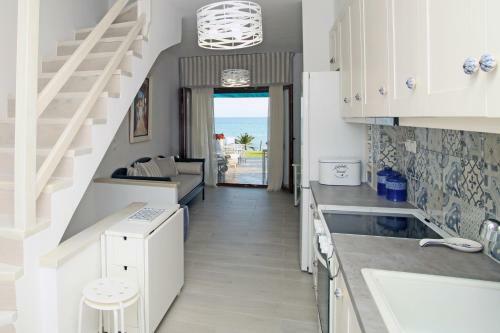 Luxurious Beachfront Family House