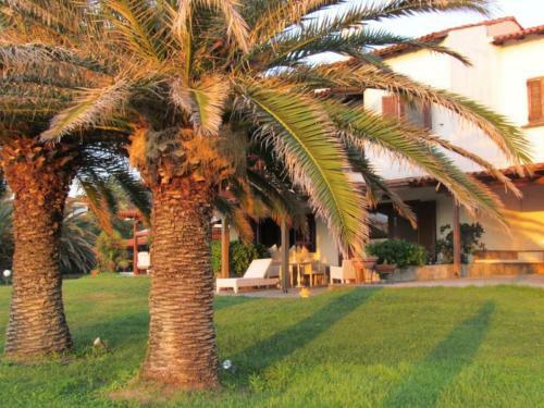Summer House @fourka Beach