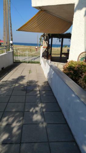 Apartamento Strandhaus Mit Meerblick In Skala Fourkas