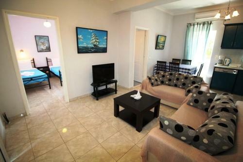 Sissy's Rose Garden Apartment