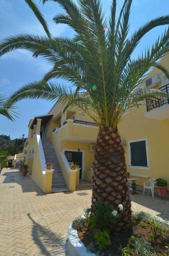 Clio Apartments