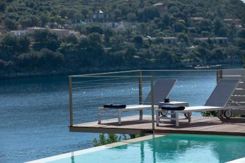 Villa Anthelia-idyllic View And Private Access To The Sea