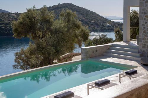 Villa Elanthy-new Luxury Villa With Private Sea Access
