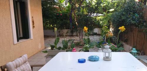 Apartamento Mandola Studios - Beachside