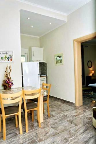 Cristi Apartments
