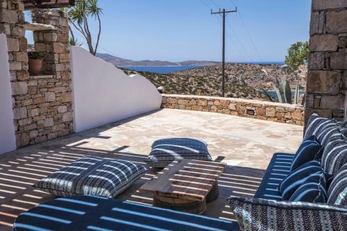 Ailouros Scenic Guest Houses