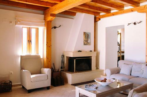 Villa Myrtillo Luxury Traditional House