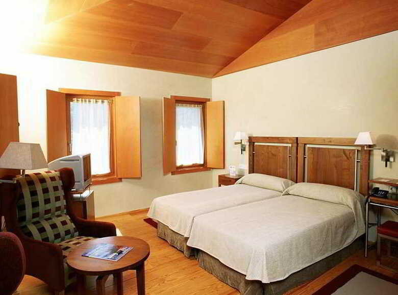 Hotel Parador De Santo Estevo