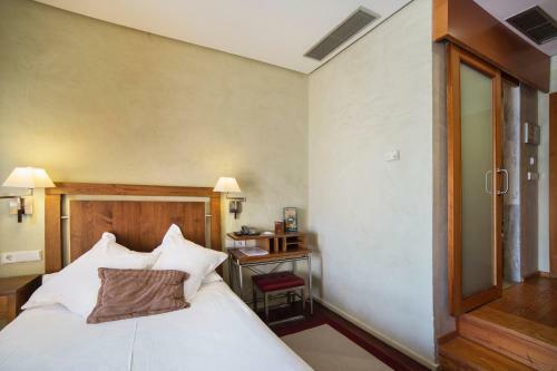 Hotel Parador De Santo Estevo