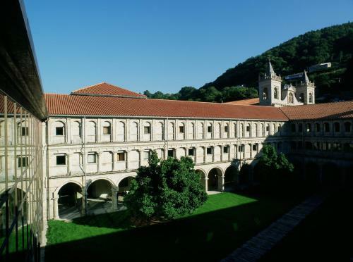 Hotel Parador De Santo Estevo