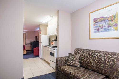 Hotel Ramada Limited 100 Mile House - Standard Cb