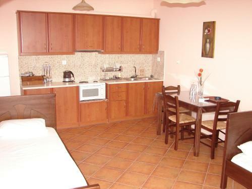 Makronas Apartments