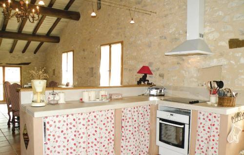 Holiday Home Rue Des Grandes Aires