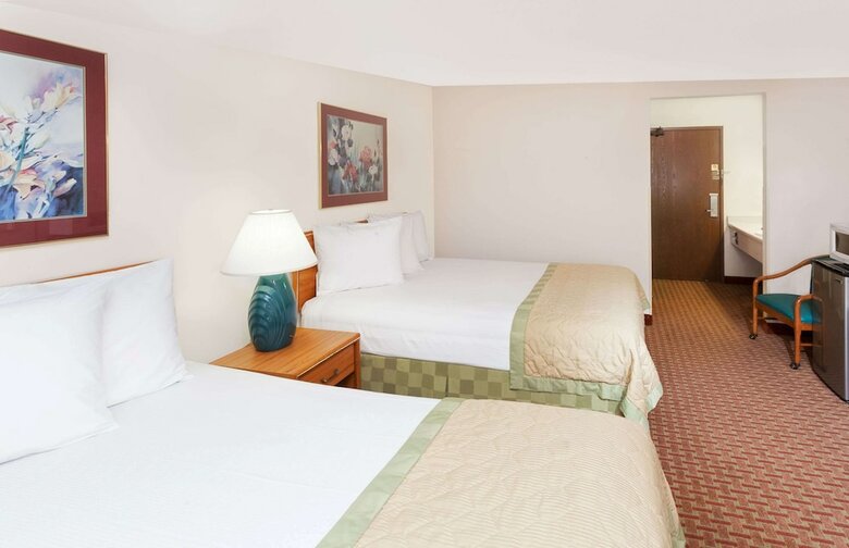 Hotel Baymont Inn & Suites St. Joseph - Stevensville