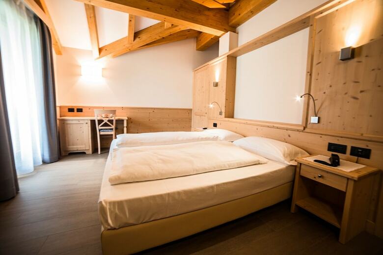 Hotel Garn� Paradisi