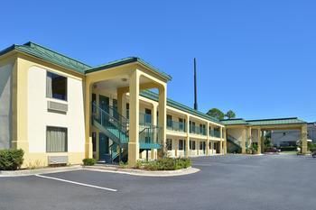 Motel America's Best Value Inn - Lake Park