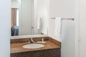 Hotel Travelodge - Lake Park