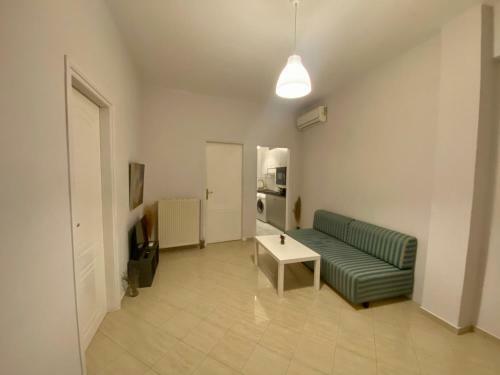 Le Chris Central Apartments