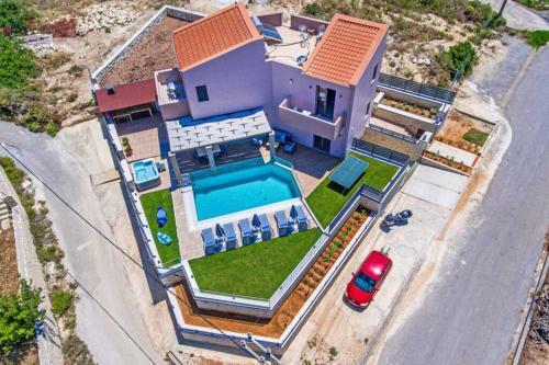Modern Villa With Salted Water Pool,jacuzzi, Bbq!