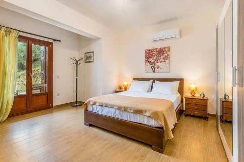 Olive Grove Apartment