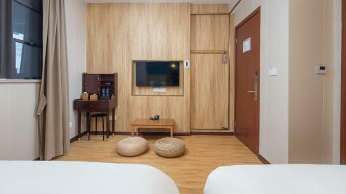 Floral Hotel Wuxi Chanfeng Xiaozhu Lingshan Town