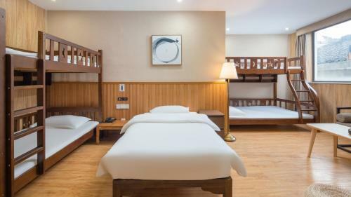 Floral Hotel Wuxi Chanfeng Xiaozhu Lingshan Town