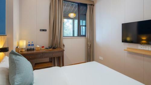 Floral Hotel Wuxi Chanfeng Xiaozhu Lingshan Town