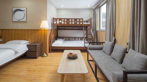 Floral Hotel Wuxi Chanfeng Xiaozhu Lingshan Town