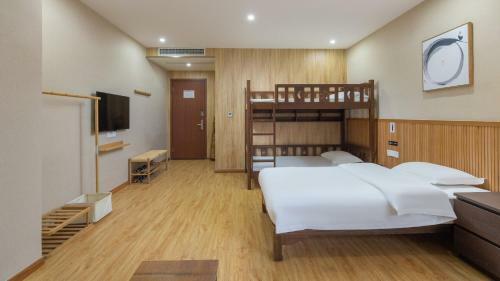 Floral Hotel Wuxi Chanfeng Xiaozhu Lingshan Town