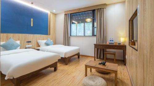 Floral Hotel Wuxi Chanfeng Xiaozhu Lingshan Town
