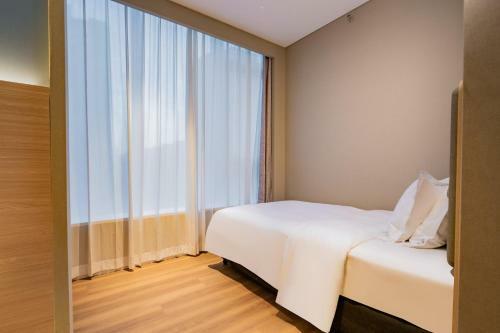 Holiday Inn Express Xi'an High Tech Zone North, An Ihg Hotel