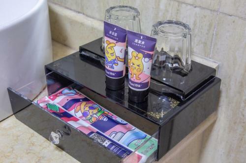 X�jushe Hotel