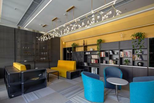 X�jushe Hotel