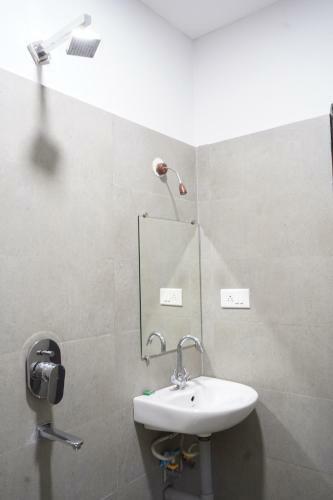 Hotel 36 Garh Inn By Wb Inn