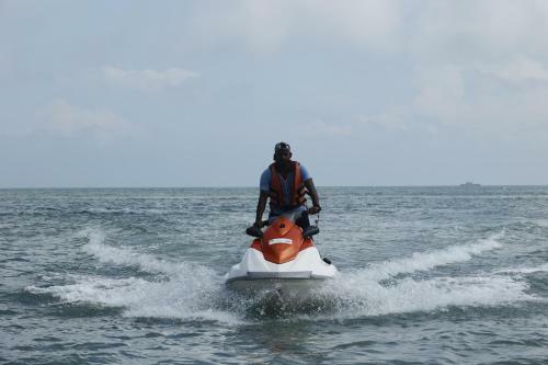 Hotel Brindavan Beach Resort