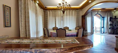 Ratananjali, Luxury 3bhk Mountain Villa, Hartola, Mukteshwar