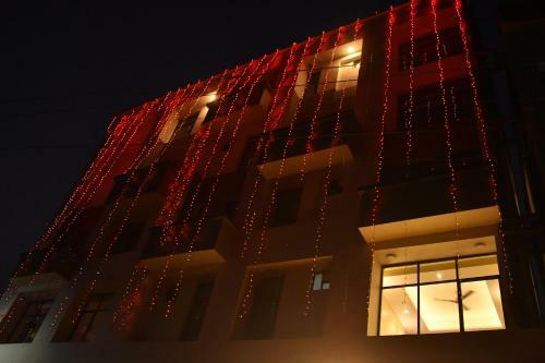 Hotel The Royal Chandra